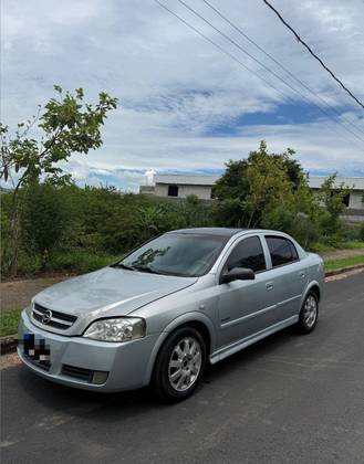 CHEVROLET ASTRA 2.0 MPFI ADVANTAGE SEDAN 8V FLEX 4P AUTOMÁTICO